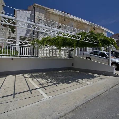 维多利亚旅馆 3*