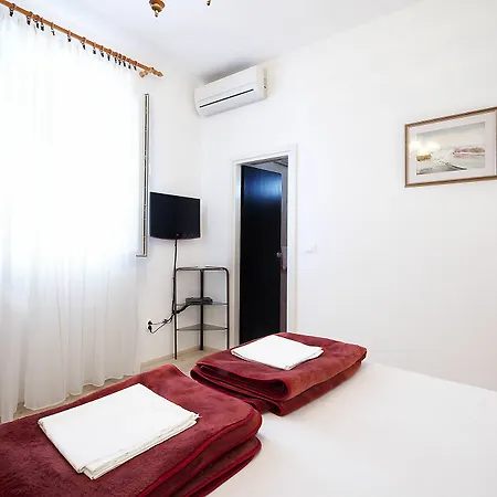 Konukevi Victoria 3*